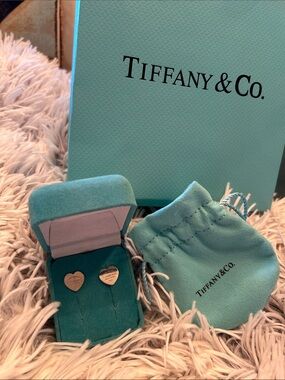 Tiffany & Co. Silver Heart Tag Stud Earrings with Signature Blue Accessories